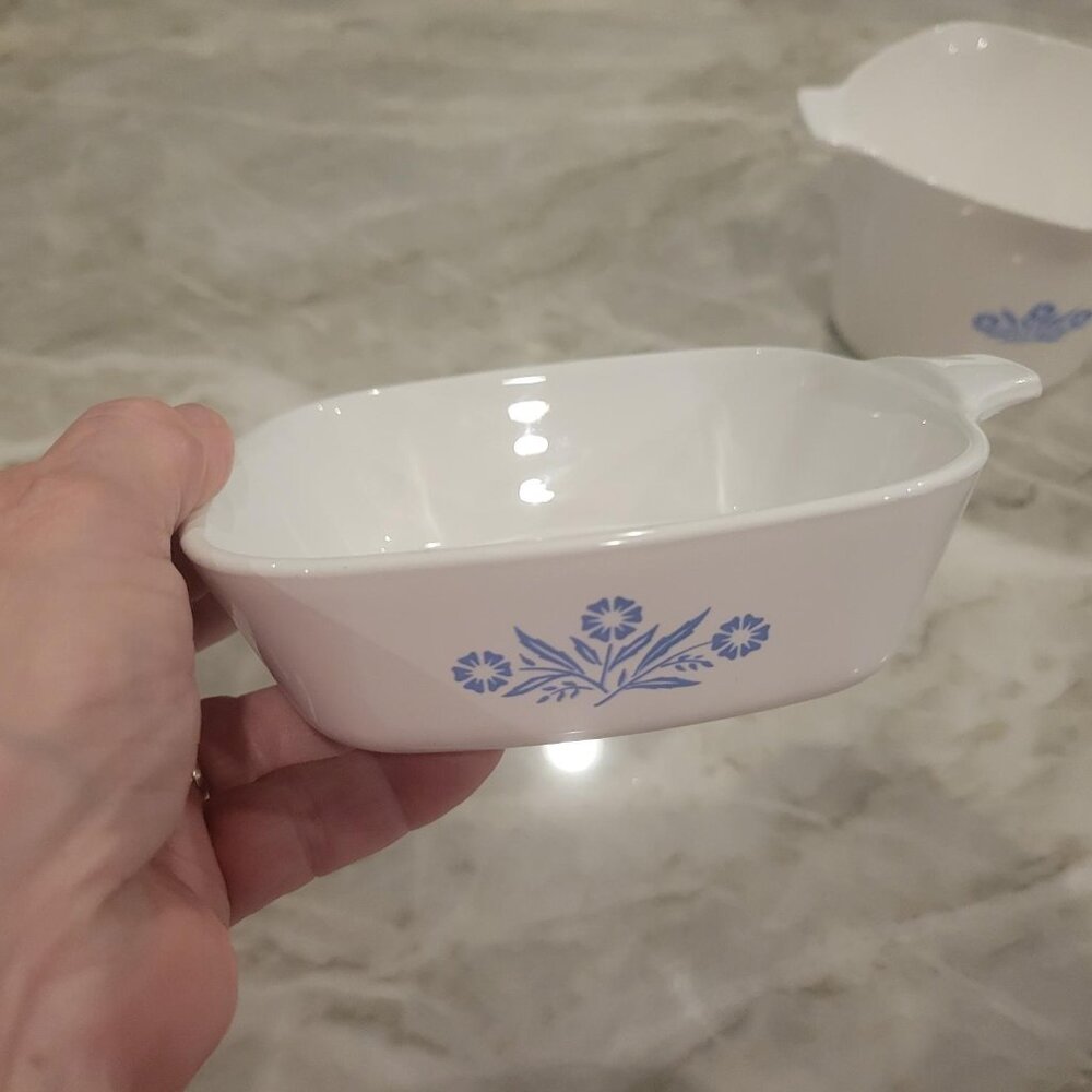 Vintage Corning Ware Cornflower Blue Petite Pan--$6